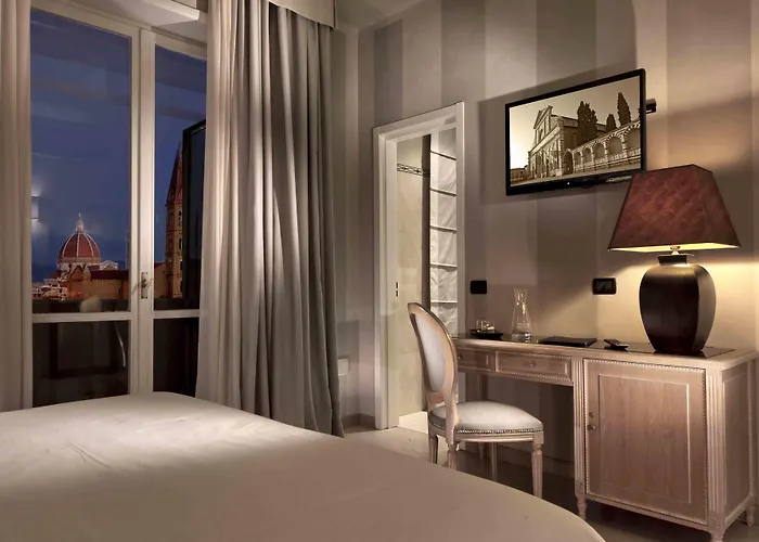 ホテル C ホテルズ アンバシアトリ 4*