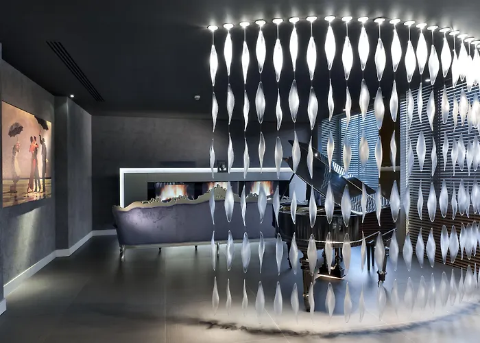 C ホテルズ アンバシアトリ 4* フィレンツェ