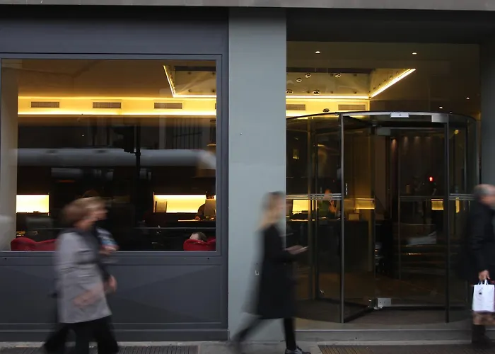 C ホテルズ アンバシアトリ 4* フィレンツェ