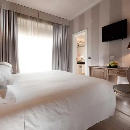 Отель C-hotels Ambasciatori 4*